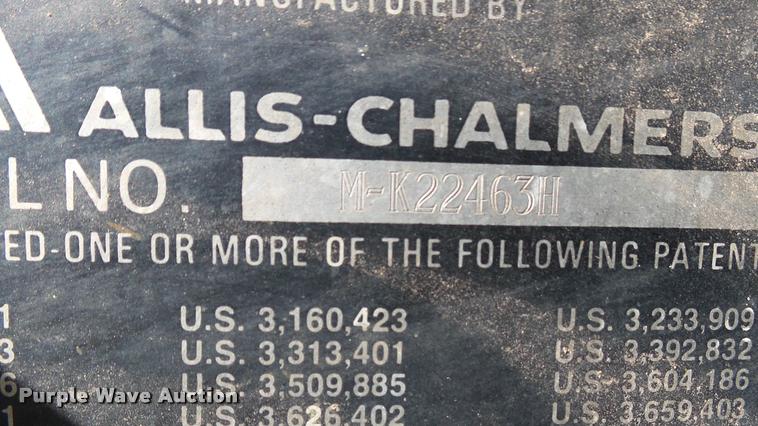 image for item BU9442 1981 Gleaner M2 combine