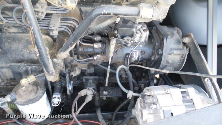 image for item BU9442 1981 Gleaner M2 combine