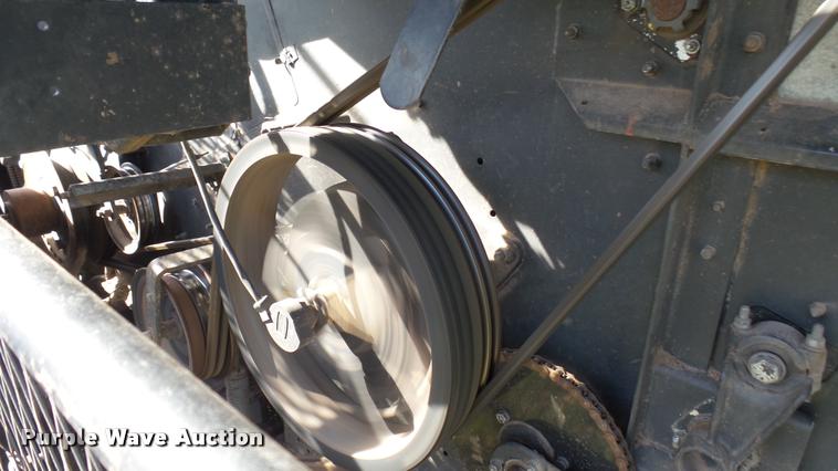 image for item BU9442 1981 Gleaner M2 combine