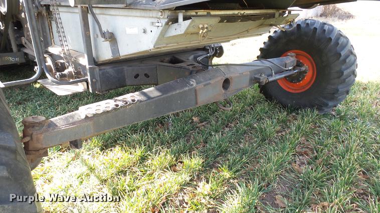 image for item BU9442 1981 Gleaner M2 combine