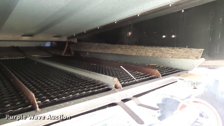 image for item BU9442 1981 Gleaner M2 combine