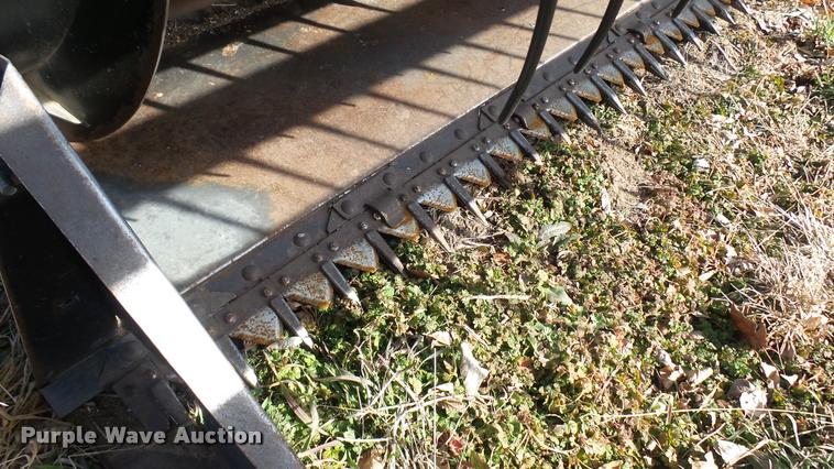 image for item BU9442 1981 Gleaner M2 combine