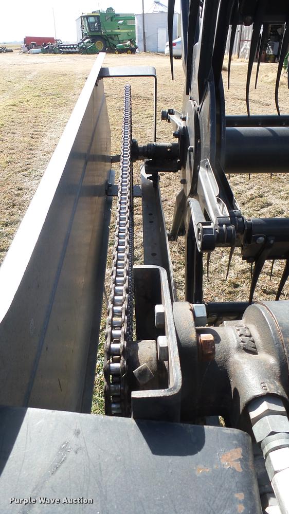 image for item BU9442 1981 Gleaner M2 combine