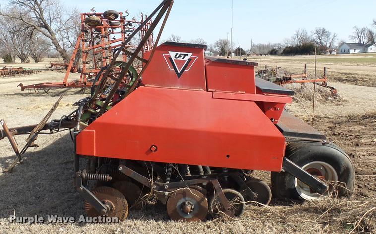 image for item BU9457 United Farm Tools 5000 no-till grain drill