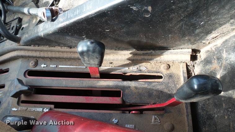 image for item BU9463 1981 International Hydro 186 tractor