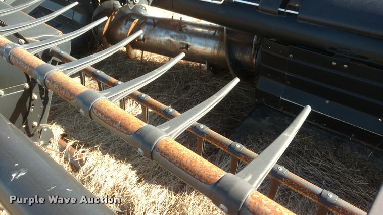 image for item BU9943 2012 MacDon FD70 flex draper head