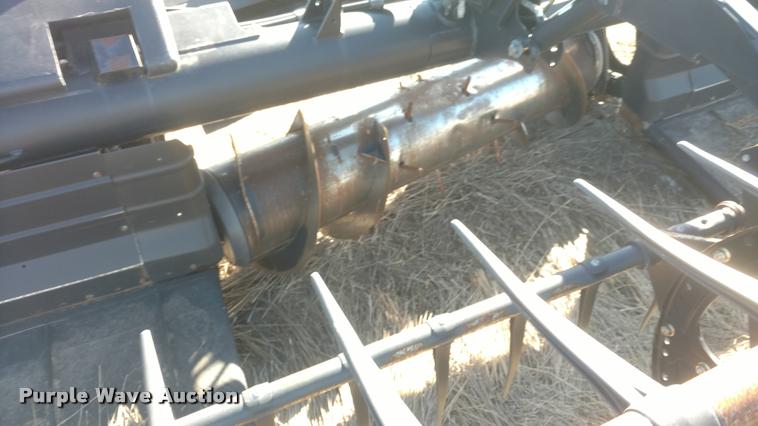 image for item BU9943 2012 MacDon FD70 flex draper head