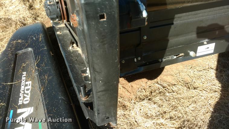 image for item BU9943 2012 MacDon FD70 flex draper head