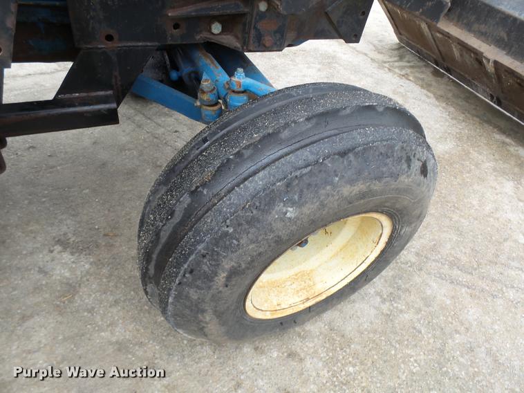 image for item CC9094 1987 Ford 5610 Series II tractor