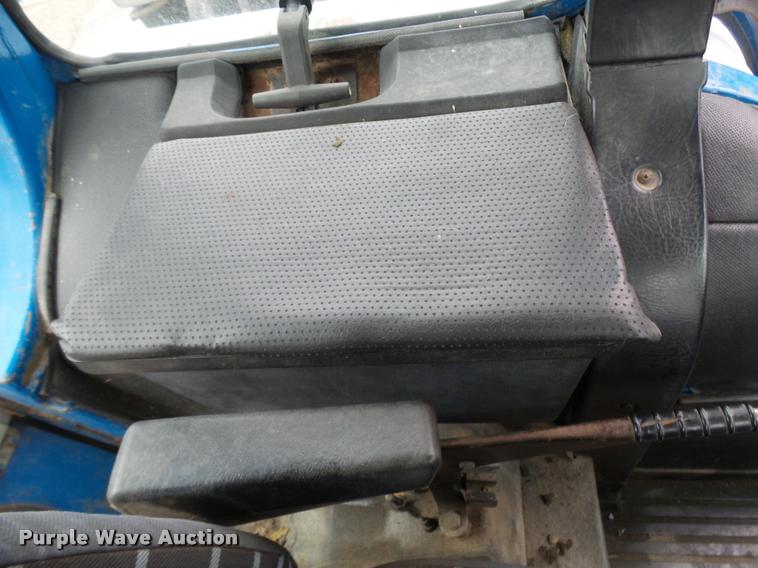 image for item CC9094 1987 Ford 5610 Series II tractor