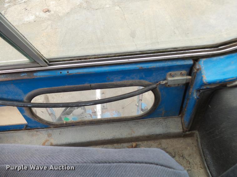 image for item CC9094 1987 Ford 5610 Series II tractor