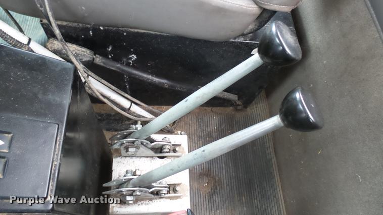 image for item DA0303 2003 Kenworth T800 mixer truck