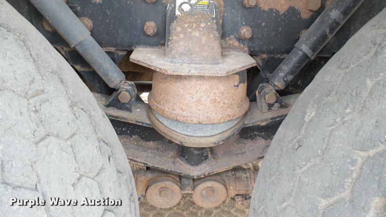 image for item DA0303 2003 Kenworth T800 mixer truck