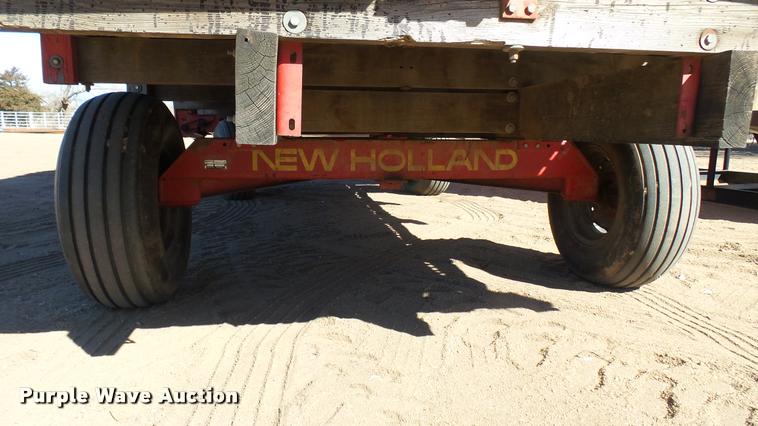image for item DA0318 New Holland Crop Carrier 8 forage wagon