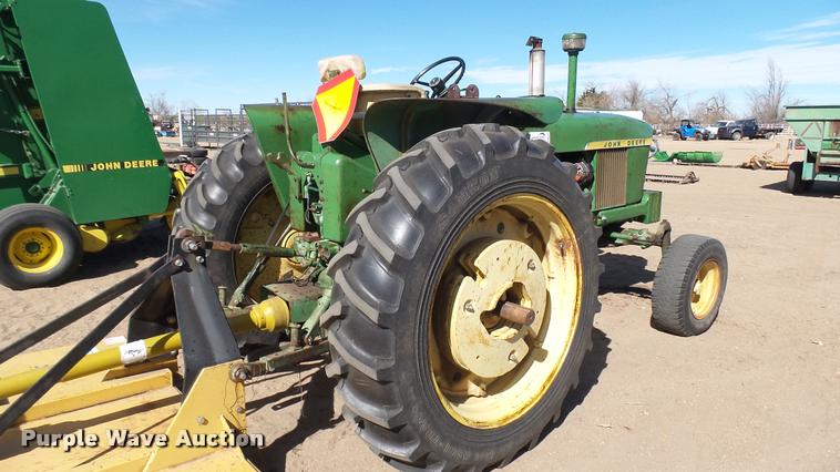 image for item DA0325 John Deere 2510 tractor