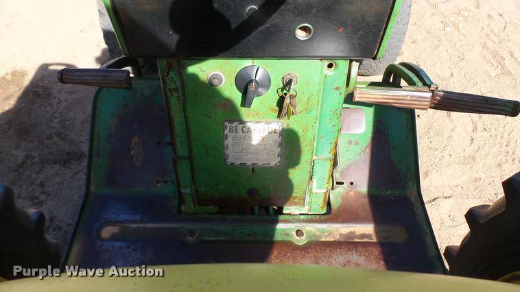 image for item DA0325 John Deere 2510 tractor