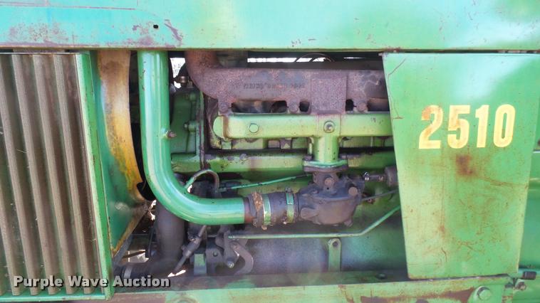 image for item DA0325 John Deere 2510 tractor
