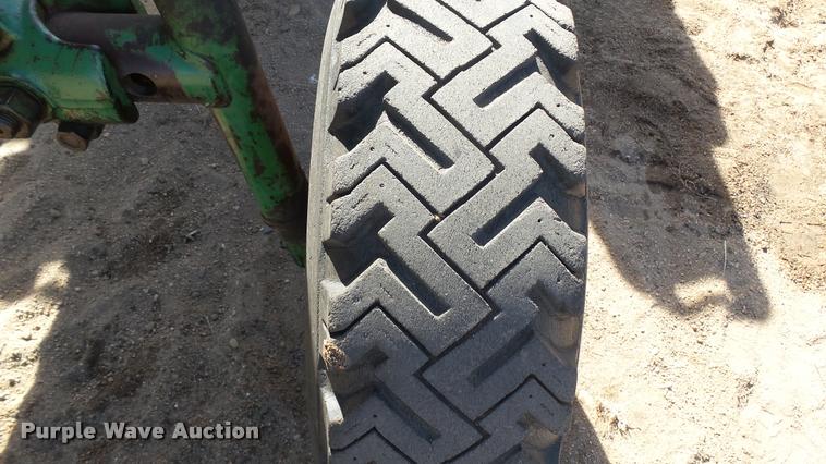 image for item DA0325 John Deere 2510 tractor