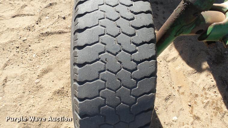 image for item DA0325 John Deere 2510 tractor