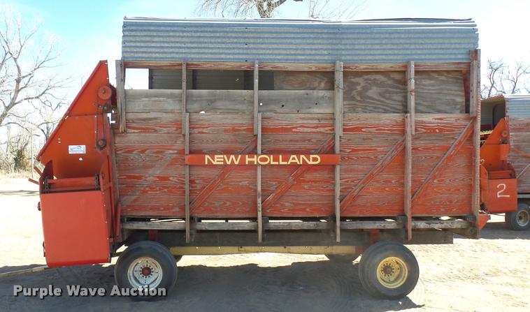 image for item DA0345 New Holland Crop Carrier 8 forage wagon