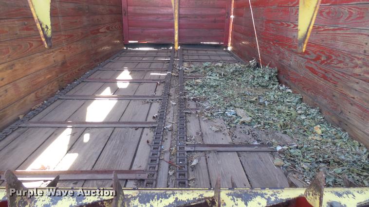 image for item DA0345 New Holland Crop Carrier 8 forage wagon