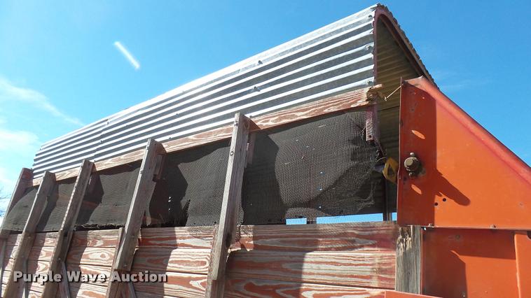 image for item DA0345 New Holland Crop Carrier 8 forage wagon