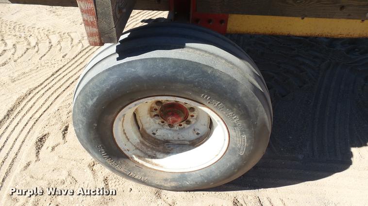 image for item DA0345 New Holland Crop Carrier 8 forage wagon