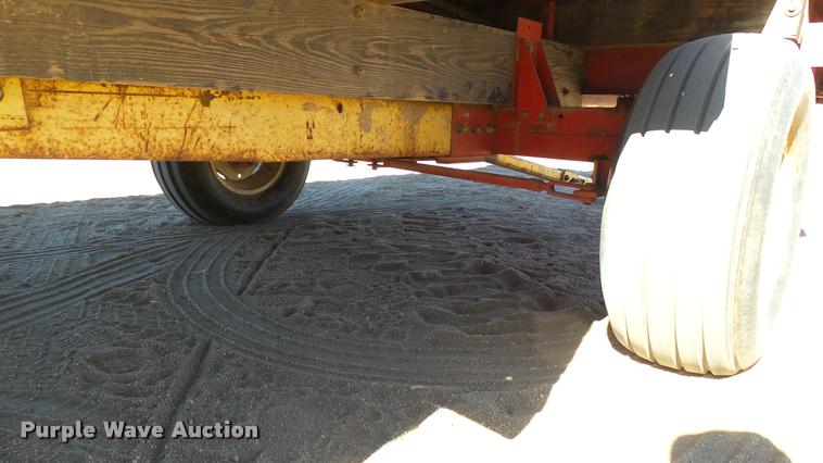 image for item DA0345 New Holland Crop Carrier 8 forage wagon