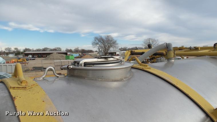 image for item DA0390 Ag-Chem TerraGator 1603T self-propelled sprayer