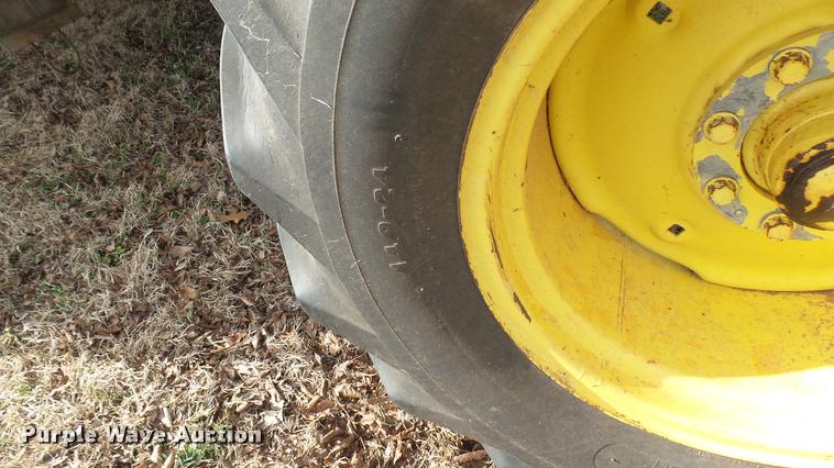 image for item DA0391 1982 John Deere 8820 Turbo combine