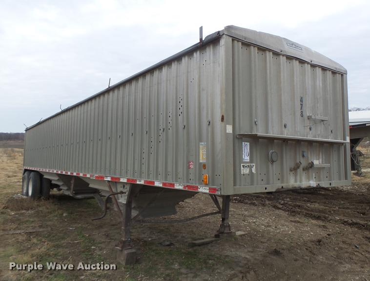 image for item DA3314 1980 Wilson AGH-500 double hopper grain trailer