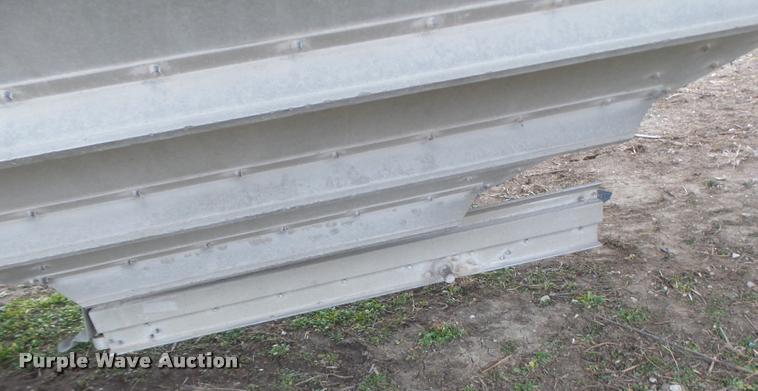 image for item DA3314 1980 Wilson AGH-500 double hopper grain trailer