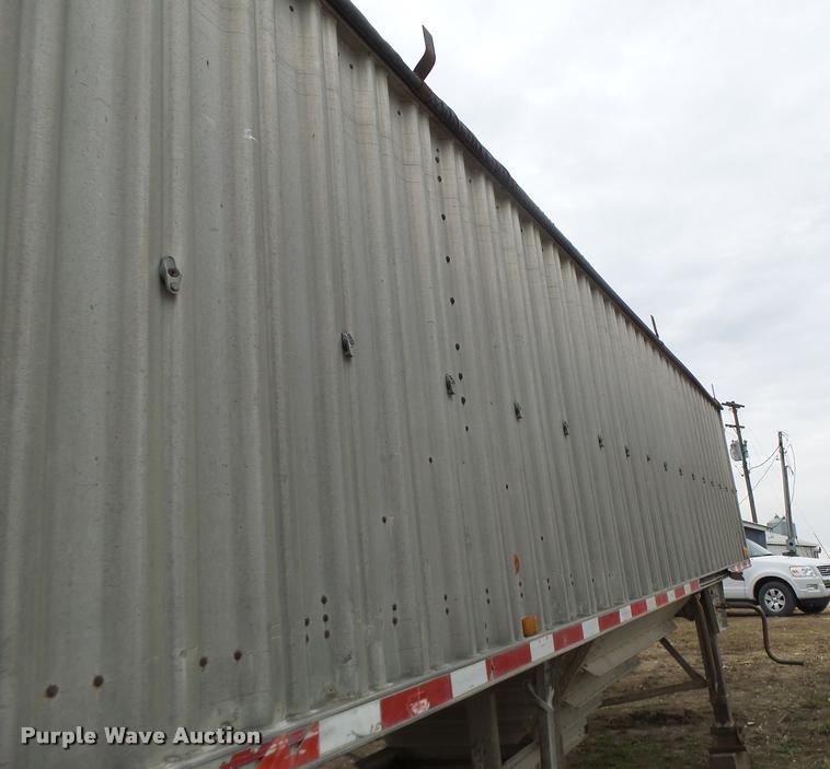 image for item DA3314 1980 Wilson AGH-500 double hopper grain trailer