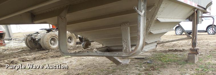 image for item DA3314 1980 Wilson AGH-500 double hopper grain trailer