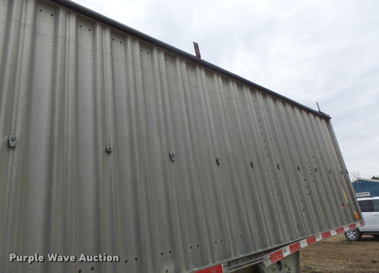 image for item DA3314 1980 Wilson AGH-500 double hopper grain trailer