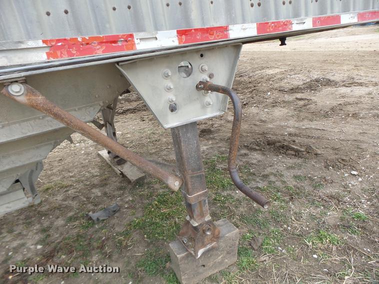 image for item DA3314 1980 Wilson AGH-500 double hopper grain trailer