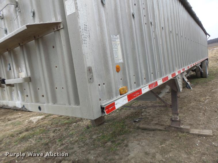 image for item DA3314 1980 Wilson AGH-500 double hopper grain trailer