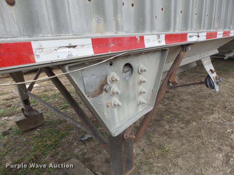 image for item DA3314 1980 Wilson AGH-500 double hopper grain trailer