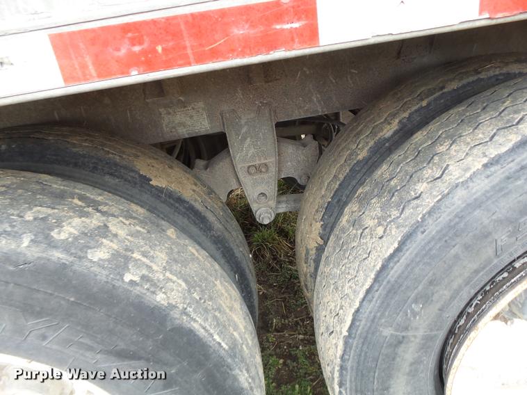 image for item DA3314 1980 Wilson AGH-500 double hopper grain trailer