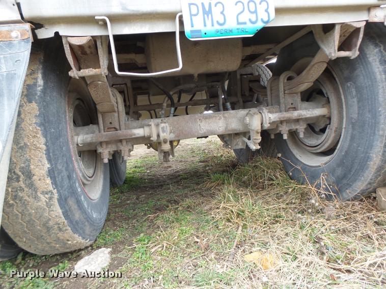 image for item DA3314 1980 Wilson AGH-500 double hopper grain trailer