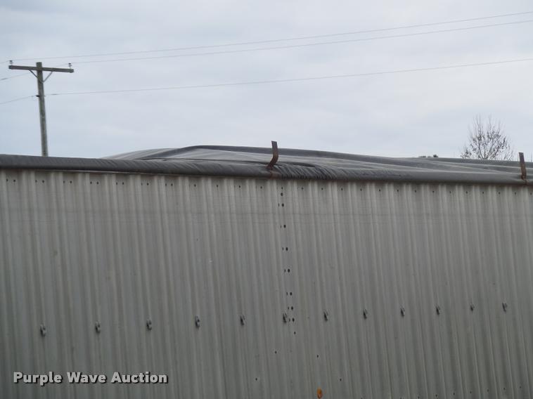 image for item DA3314 1980 Wilson AGH-500 double hopper grain trailer