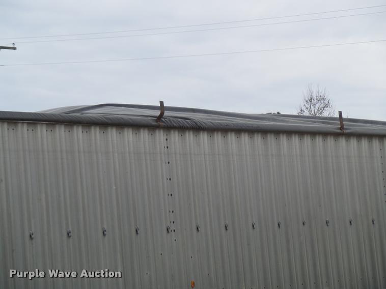 image for item DA3314 1980 Wilson AGH-500 double hopper grain trailer