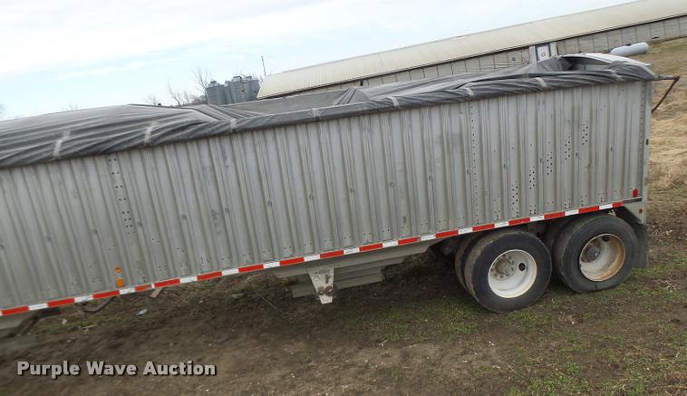 image for item DA3314 1980 Wilson AGH-500 double hopper grain trailer