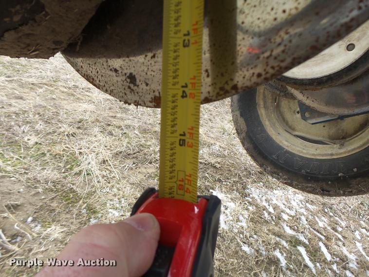 image for item DA3316 Kinze 3600 split row planter