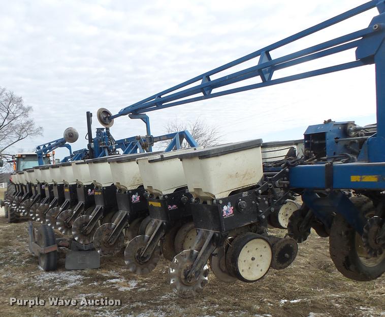 image for item DA3316 Kinze 3600 split row planter
