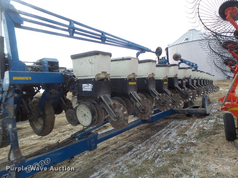 image for item DA3316 Kinze 3600 split row planter