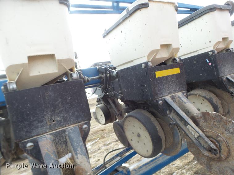 image for item DA3316 Kinze 3600 split row planter