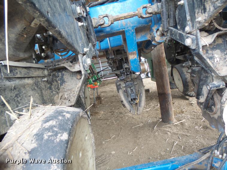 image for item DA3316 Kinze 3600 split row planter