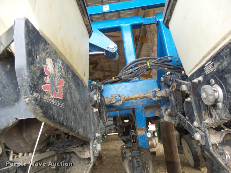 image for item DA3316 Kinze 3600 split row planter