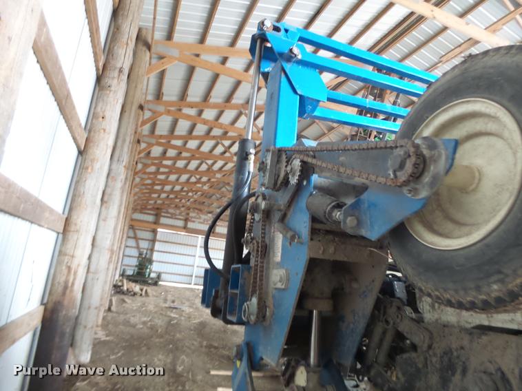 image for item DA3316 Kinze 3600 split row planter